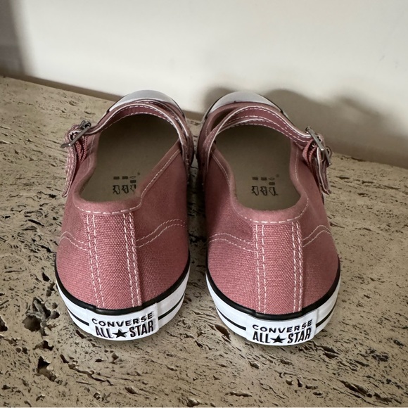 Converse Wmns Chuck Taylor All Star Dainty Mary Jane. Size 8. MSRP $90 - Picture 12 of 17